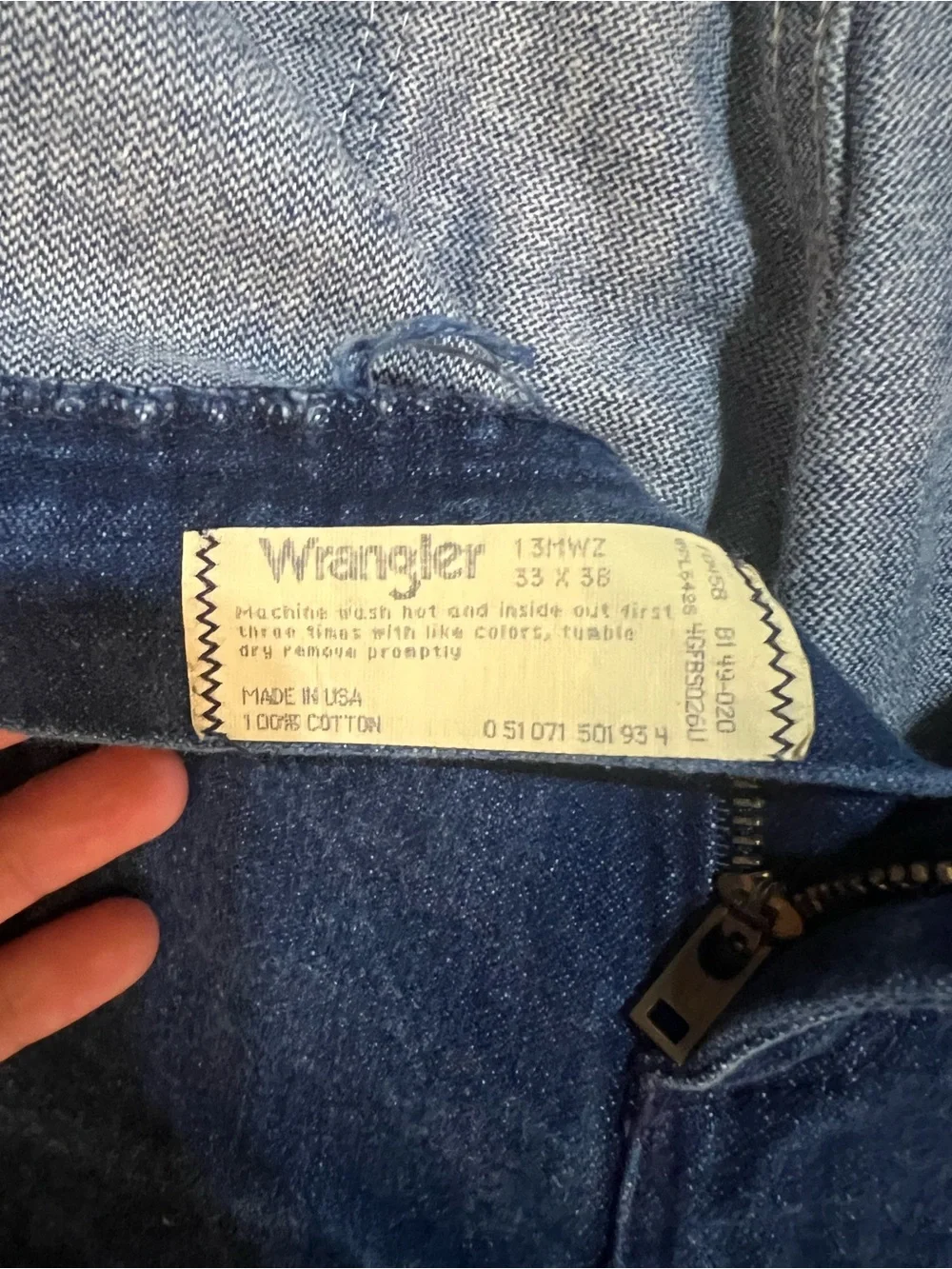 Wrangler Men's Deep Blue Straight Jeans